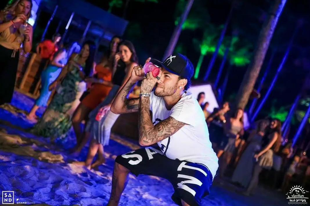 遗憾止步不 遗憾止步不