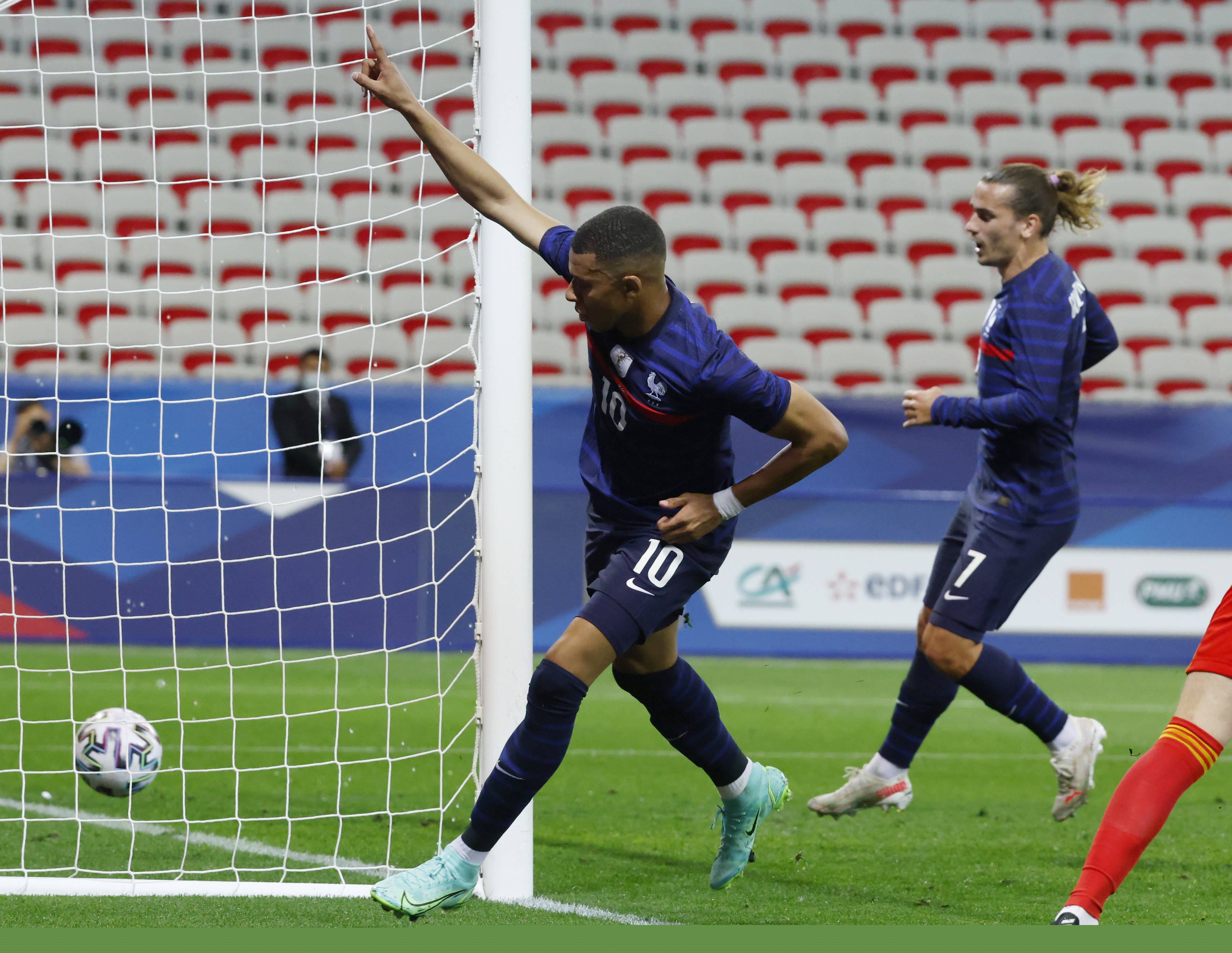 资金曲线回 资金曲线回